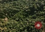 Image missions de frappe aérienne en Asie du Sud-Est, 1967, de la seconde 12 séquences d'archives historiques vidéo 65675057952