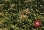 Image missions de frappe aérienne en Asie du Sud-Est, 1967, de la seconde 35 séquences d'archives historiques vidéo 65675057952