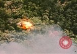 Image missions de frappe aérienne en Asie du Sud-Est, 1967, de la seconde 47 séquences d'archives historiques vidéo 65675057952