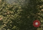 Image missions de frappe aérienne en Asie du Sud-Est, 1967, de la seconde 57 séquences d'archives historiques vidéo 65675057952