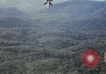 Standbild Air Strike Missionen Vietnam, 1967, aus Sekunde 44 historischem Filmmaterial Videoclip 65675057954