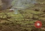 Standbild Air Strike Missionen Vietnam, 1967, aus Sekunde 29 historischem Filmmaterial Videoclip 65675057955