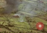 Standbild Air Strike Missionen Vietnam, 1967, aus Sekunde 35 historischem Filmmaterial Videoclip 65675057955