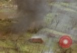 Standbild Air Strike Missionen Vietnam, 1967, aus Sekunde 42 historischem Filmmaterial Videoclip 65675057955
