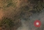 Standbild Air Strike Missionen Vietnam, 1967, aus Sekunde 56 historischem Filmmaterial Videoclip 65675057959