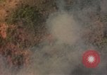 Standbild Air Strike Missionen Vietnam, 1967, aus Sekunde 59 historischem Filmmaterial Videoclip 65675057959
