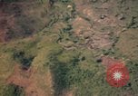 Standbild Air Strike Missionen Vietnam, 1967, aus Sekunde 25 historischem Filmmaterial Videoclip 65675057960