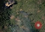 Standbild Air Strike Missionen Vietnam, 1967, aus Sekunde 53 historischem Filmmaterial Videoclip 65675057960