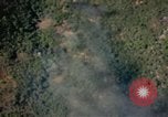 Standbild Air Strike Missionen Vietnam, 1967, aus Sekunde 55 historischem Filmmaterial Videoclip 65675057960