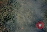 Standbild Air Strike Missionen Vietnam, 1967, aus Sekunde 59 historischem Filmmaterial Videoclip 65675057960
