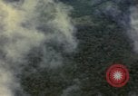 Standbild Air Strike Missionen Vietnam, 1967, aus Sekunde 16 historischem Filmmaterial Videoclip 65675057961