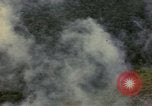 Standbild Air Strike Missionen Vietnam, 1967, aus Sekunde 20 historischem Filmmaterial Videoclip 65675057961