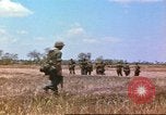 Immagine di 49della brigata di fanteria Binh Phuoc Vietnam, 1970, secondo 52 filmato di repertorio 65675057982