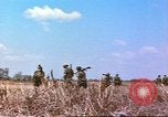 Immagine di 49della brigata di fanteria Binh Phuoc Vietnam, 1970, secondo 57 filmato di repertorio 65675057982