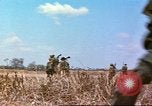 Immagine di 49della brigata di fanteria Binh Phuoc Vietnam, 1970, secondo 59 filmato di repertorio 65675057982