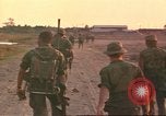 Immagine di 49della brigata di fanteria Binh Phuoc Vietnam, 1970, secondo 55 filmato di repertorio 65675057985