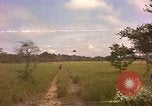 Standbild 101st Airborne Division Südostasien, 1966, aus Sekunde 13 historischem Filmmaterial Videoclip 65675057994