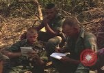 Standbild 101st Airborne Division Südostasien, 1966, aus Sekunde 27 historischem Filmmaterial Videoclip 65675057995