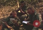 Standbild 101st Airborne Division Südostasien, 1966, aus Sekunde 33 historischem Filmmaterial Videoclip 65675057995