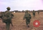 Standbild 101st Airborne Division Südostasien, 1966, aus Sekunde 11 historischem Filmmaterial Videoclip 65675057997