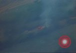 Immagine di Attacchi aerei Sud-est asiatico, 1962, secondo 18 filmato di repertorio 65675058000