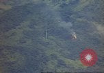 Standbild Luftangriffe Südostasien, 1962, aus Sekunde 40 historischem Filmmaterial Videoclip 65675058004