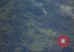 Standbild Luftangriffe Südostasien, 1962, aus Sekunde 44 historischem Filmmaterial Videoclip 65675058004