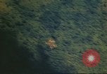 Standbild Luftangriffe Südostasien, 1962, aus Sekunde 48 historischem Filmmaterial Videoclip 65675058004