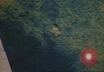 Standbild Luftangriffe Südostasien, 1962, aus Sekunde 55 historischem Filmmaterial Videoclip 65675058004