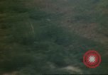 Standbild Luftangriffe Südostasien, 1962, aus Sekunde 14 historischem Filmmaterial Videoclip 65675058005