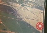 Standbild Luftangriffe Südostasien, 1962, aus Sekunde 58 historischem Filmmaterial Videoclip 65675058005