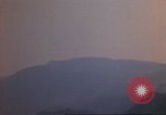Standbild Luftangriffe Südostasien, 1962, aus Sekunde 42 historischem Filmmaterial Videoclip 65675058007