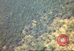 Standbild Luftangriffe Südostasien, 1962, aus Sekunde 15 historischem Filmmaterial Videoclip 65675058008