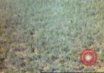 Standbild Luftangriffe Südostasien, 1962, aus Sekunde 18 historischem Filmmaterial Videoclip 65675058008