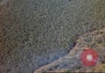 Standbild Luftangriffe Südostasien, 1962, aus Sekunde 43 historischem Filmmaterial Videoclip 65675058008