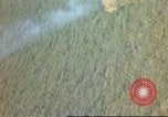 Standbild Luftangriffe Südostasien, 1962, aus Sekunde 62 historischem Filmmaterial Videoclip 65675058008