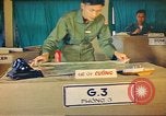 Standbild Luftangriffe Südostasien, 1962, aus Sekunde 45 historischem Filmmaterial Videoclip 65675058010