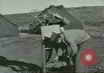 Immagine di Regno Organizzazioni di assistenza Isola di Bougainville Papua Nuova Guinea, 1944, secondo 31 filmato di repertorio 65675058024