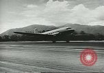 Immagine di Regno Organizzazioni di assistenza Isola di Bougainville Papua Nuova Guinea, 1944, secondo 51 filmato di repertorio 65675058024