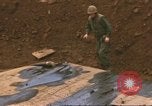 Standbild Schlacht von Khe Sanh Khe Sanh Vietnam, 1968, aus Sekunde 21 historischem Filmmaterial Videoclip 65675058037
