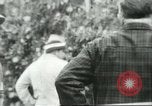 Image sélecteurs orange américain mexicain Farmersville California USA, 1968, de la seconde 7 séquences d'archives historiques vidéo 65675058039