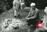 Image sélecteurs orange américain mexicain Farmersville California USA, 1968, de la seconde 17 séquences d'archives historiques vidéo 65675058039