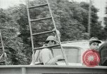 Image sélecteurs orange américain mexicain Farmersville California USA, 1968, de la seconde 14 séquences d'archives historiques vidéo 65675058040