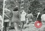 Image sélecteurs orange américain mexicain Farmersville California USA, 1968, de la seconde 9 séquences d'archives historiques vidéo 65675058041