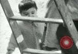 Image sélecteurs orange américain mexicain Farmersville California USA, 1968, de la seconde 54 séquences d'archives historiques vidéo 65675058041