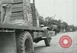 Standbild mexikanischen American orange Picker Farmersville California USA, 1968, aus Sekunde 40 historischem Filmmaterial Videoclip 65675058042
