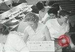 Standbild Verpackung Orangen zum Verkauf Farmersville California USA, 1968, aus Sekunde 6 historischem Filmmaterial Videoclip 65675058043