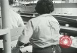 Standbild Verpackung Orangen zum Verkauf Farmersville California USA, 1968, aus Sekunde 55 historischem Filmmaterial Videoclip 65675058043