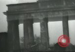 Immagine di Una città in rovina Berlino Germania, 1945, secondo 38 filmato di repertorio 65675058044
