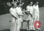 Image ouvrir en double masculin Brookline Massachusetts USA, 1931, de la seconde 14 séquences d'archives historiques vidéo 65675058049